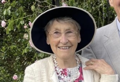 NEWS | A local 83-year-old woman has received recognition for her tireless commitment to the community and her years of helping those with dementia