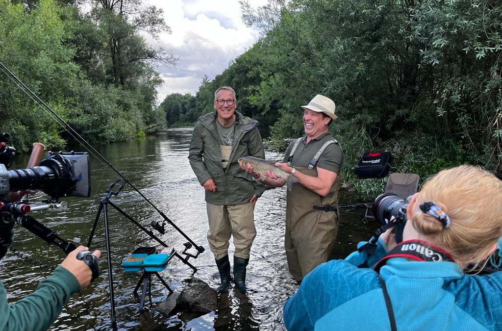 WATCH | Former Arsenal and England goalkeeper David Seaman and Paul Merson recently visited the River Wye to make a film about angling and mental health