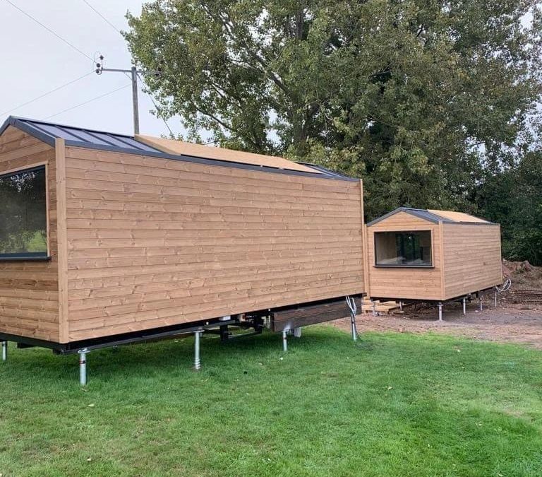 NEWS | A Herefordshire Golf Club will soon have pods where guests can play golf and stay overnight 