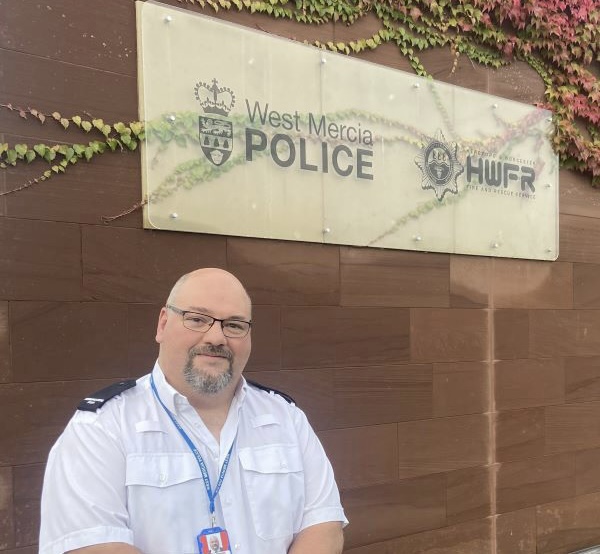 NEWS | A West Mercia Police contact handler has been praised after he helped save the life of a man who was trapped in his car in floodwater