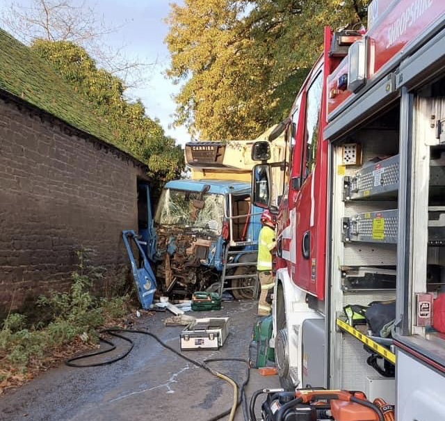 NEWS | Police, ambulance and fire crews called after a lorry hit a tree and a building 