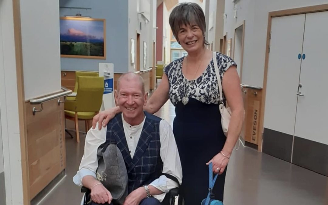 NEWS | A patient from St Michael’s Hospice has renewed his wedding with his wife in a fabulous heartwarming ceremony 