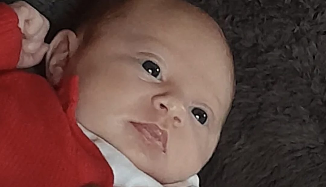 COMMUNITY | A fundraising page has been set up to help pay for the funeral of five week old baby girl Lexi Grace who unexpectedly passed away 