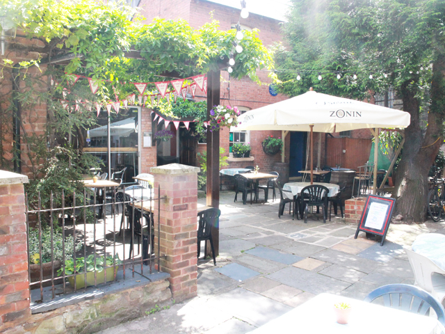 FEATURED | Your chance to run a popular restaurant and bar in Hereford city centre 