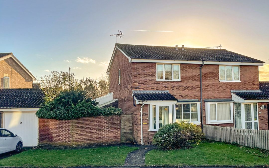 FEATURED | This three bedroom property is available at a great price in a popular area of Hereford and gives you the opportunity to start with a blank canvas