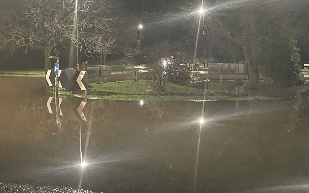 NEWS | Stranded cars and rising flood water mean that a major route into Hereford is closed this morning and likely to remain closed all day