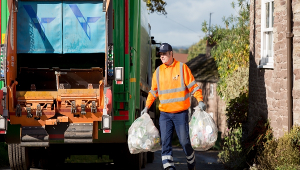NEWS | Herefordshire Council’s Cabinet is to discuss approval of the awarding of a new waste collection contract at their next meeting on 25 January