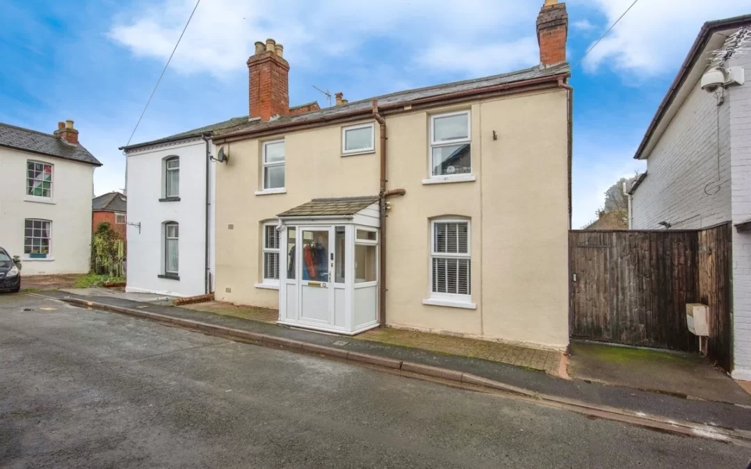 PROPERTY | A three-bedroom property in a popular area of Hereford with a large garden and spacious living areas 