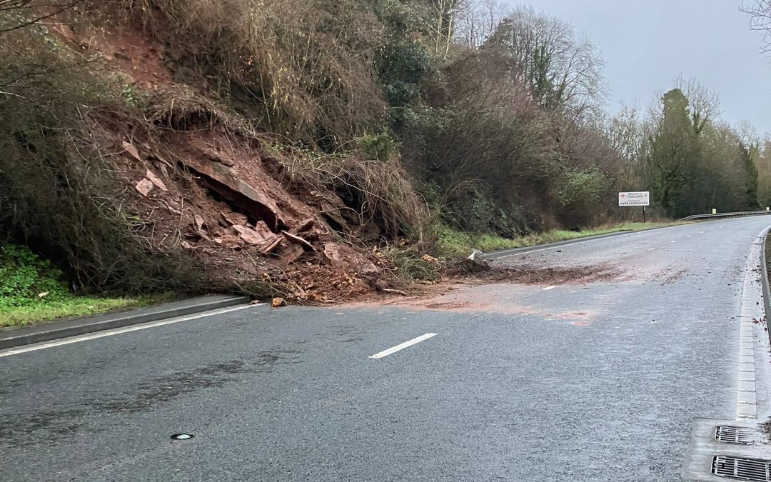 NEWS | A40 likely to remain closed between Ross-on-Wye and Monmouth until early next week following landslide 
