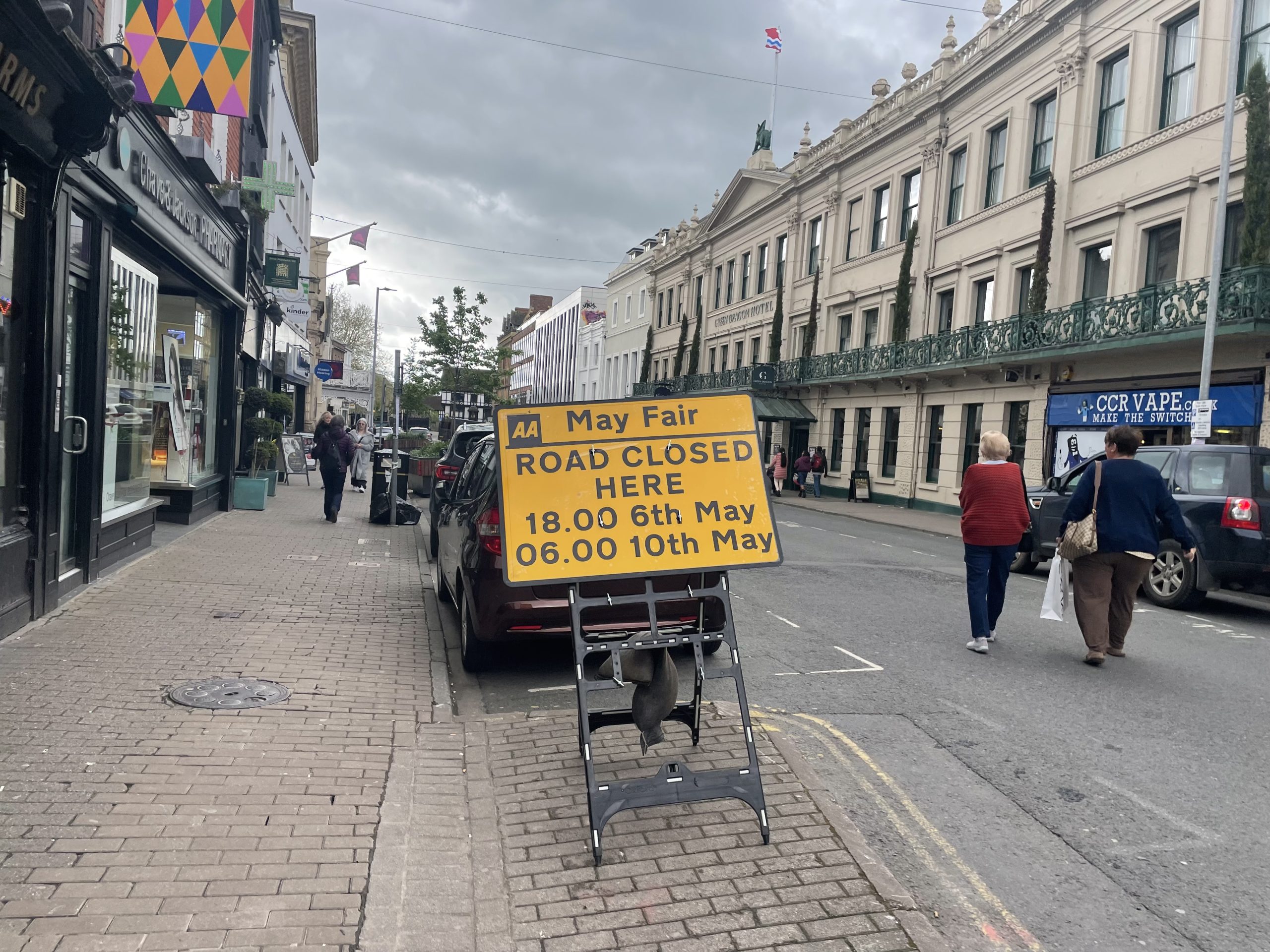 NEWS | Motorists urged to expect significant delays in Hereford this week with several roads closed from 5pm today (Monday) with the May Fair arriving 