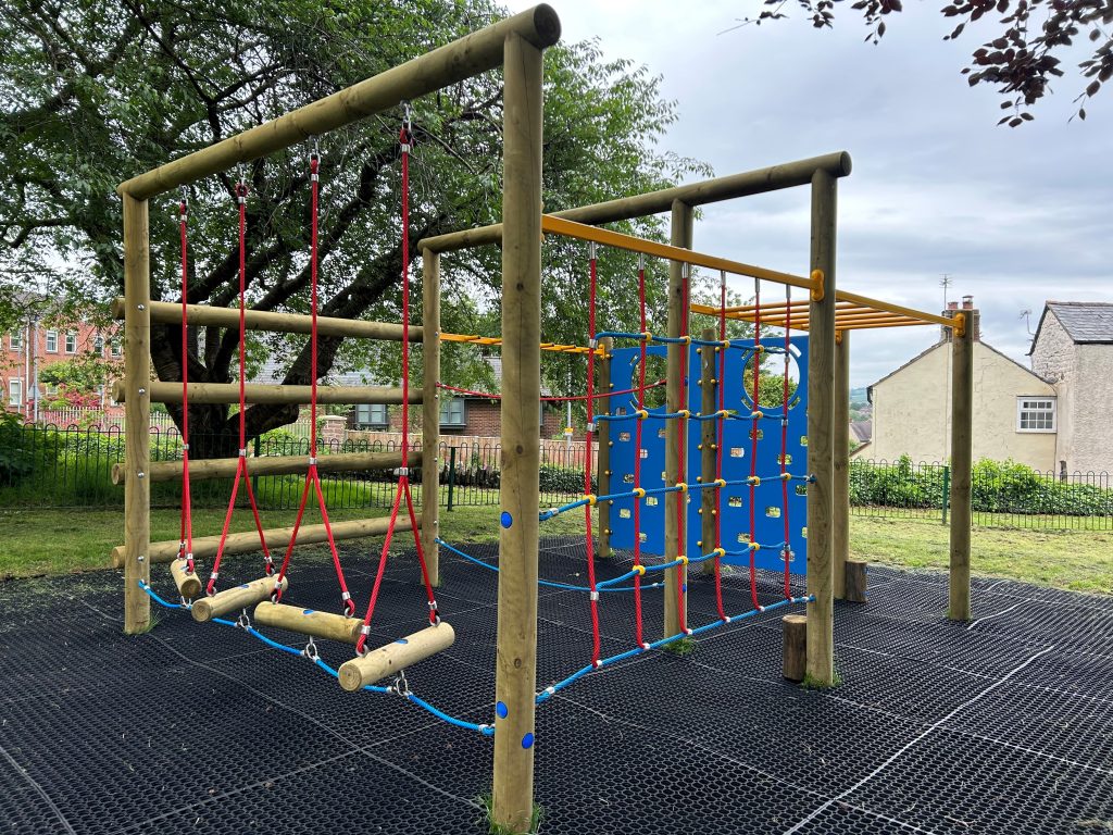 FEATURED | New play equipment installed at Dean Hill Play Park in Ross-on-Wye