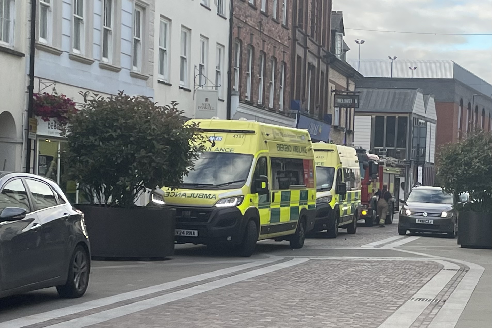 NEWS | Emergency services responding to an incident on Widemarsh Street in Hereford this evening