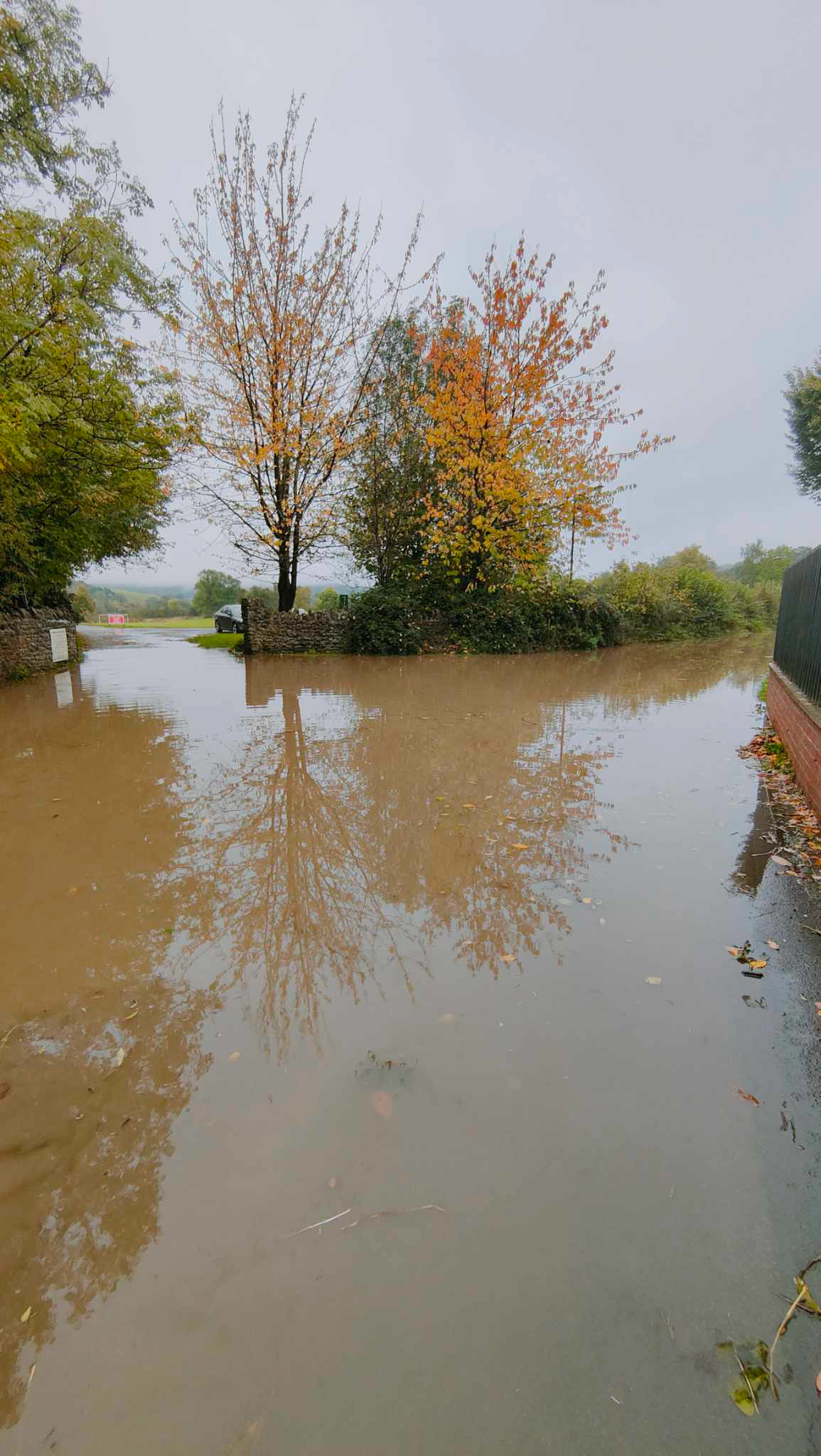 FLOODING – LATEST! | Several flood alerts are in place with rivers rising, schools closed and roads closed in Herefordshire