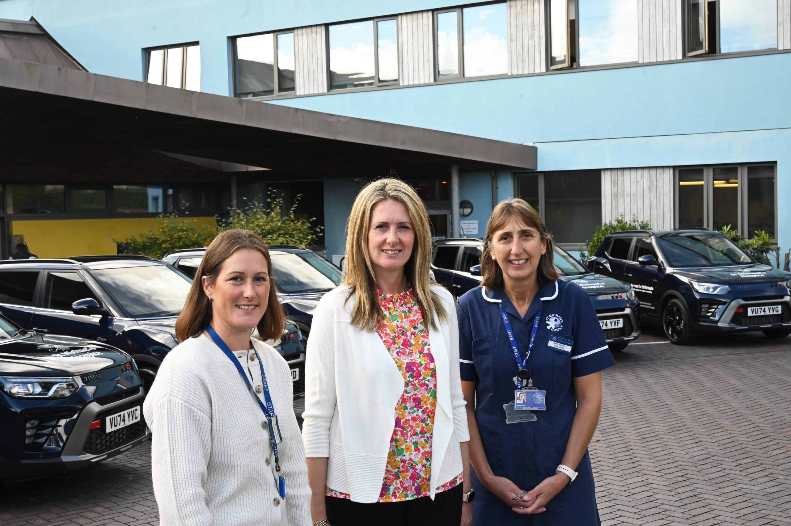 NEWS | Hereford Motor Group supplies new fleet of Hospice at Home cars