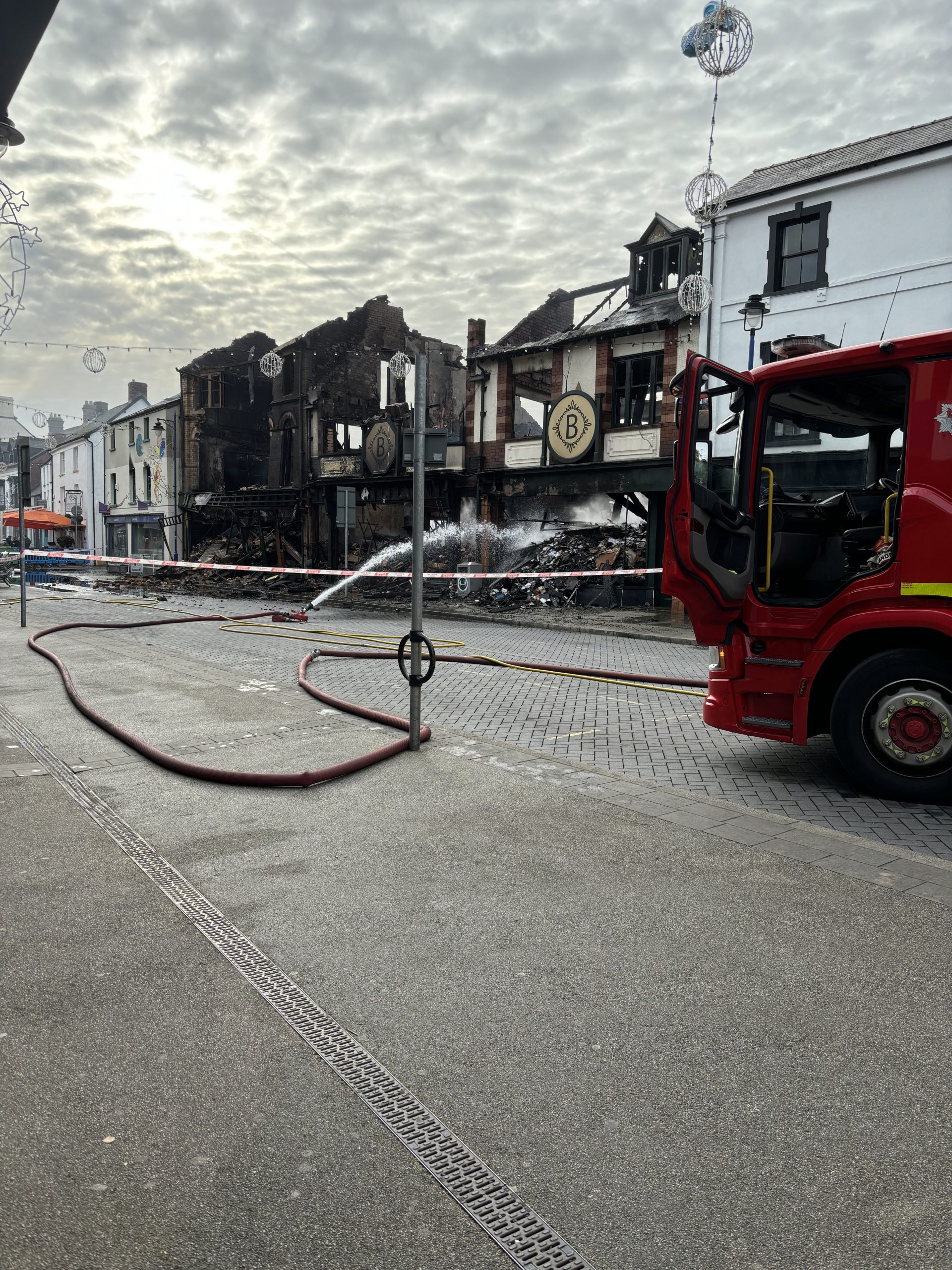 NEWS | Police provide an update on a major fire that destroyed several buildings in Abergavenny on Sunday night