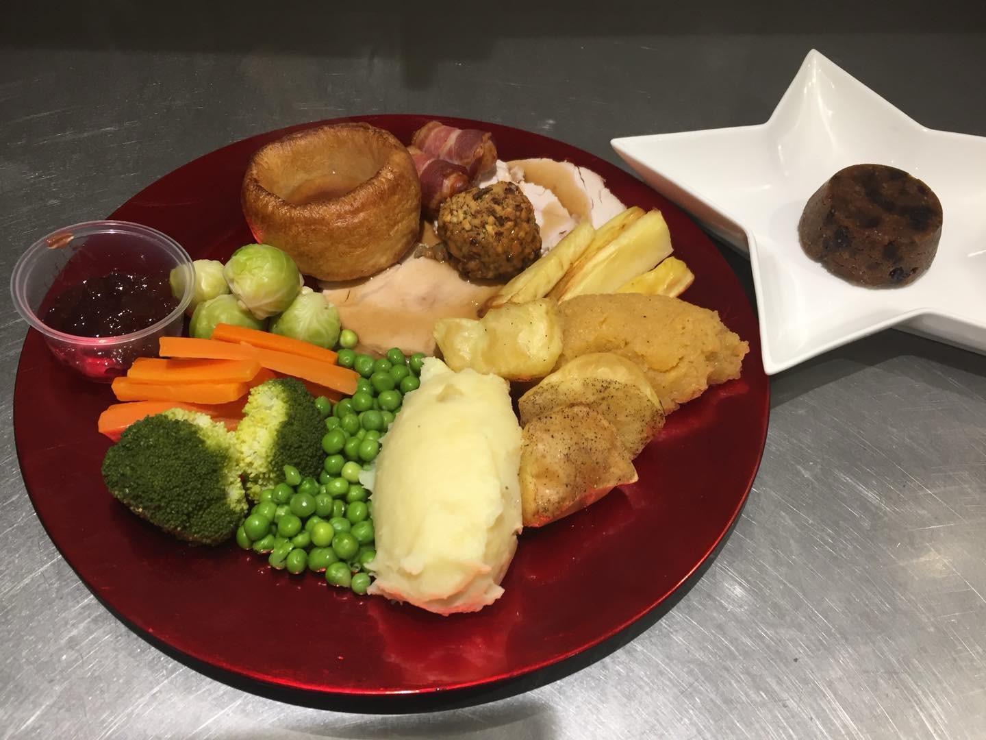 FEATURED | You can order a Christmas Dinner from Herefordshire Meats for just £12.99! 