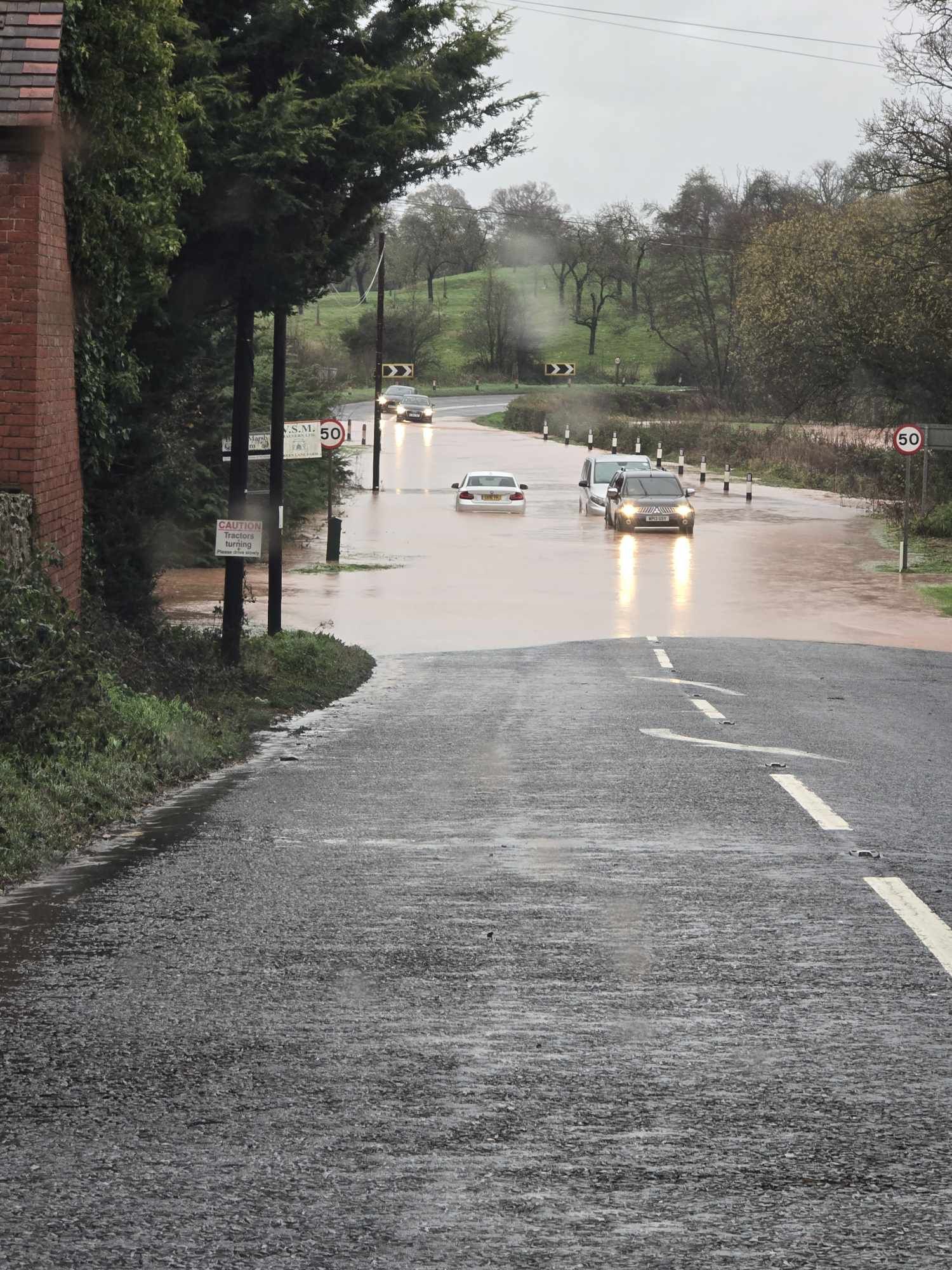 FLOODING – 4.15pm | Latest Flood Alerts, Road Closures and other Important Information as Storm Bert causes a Hereford school to flood  