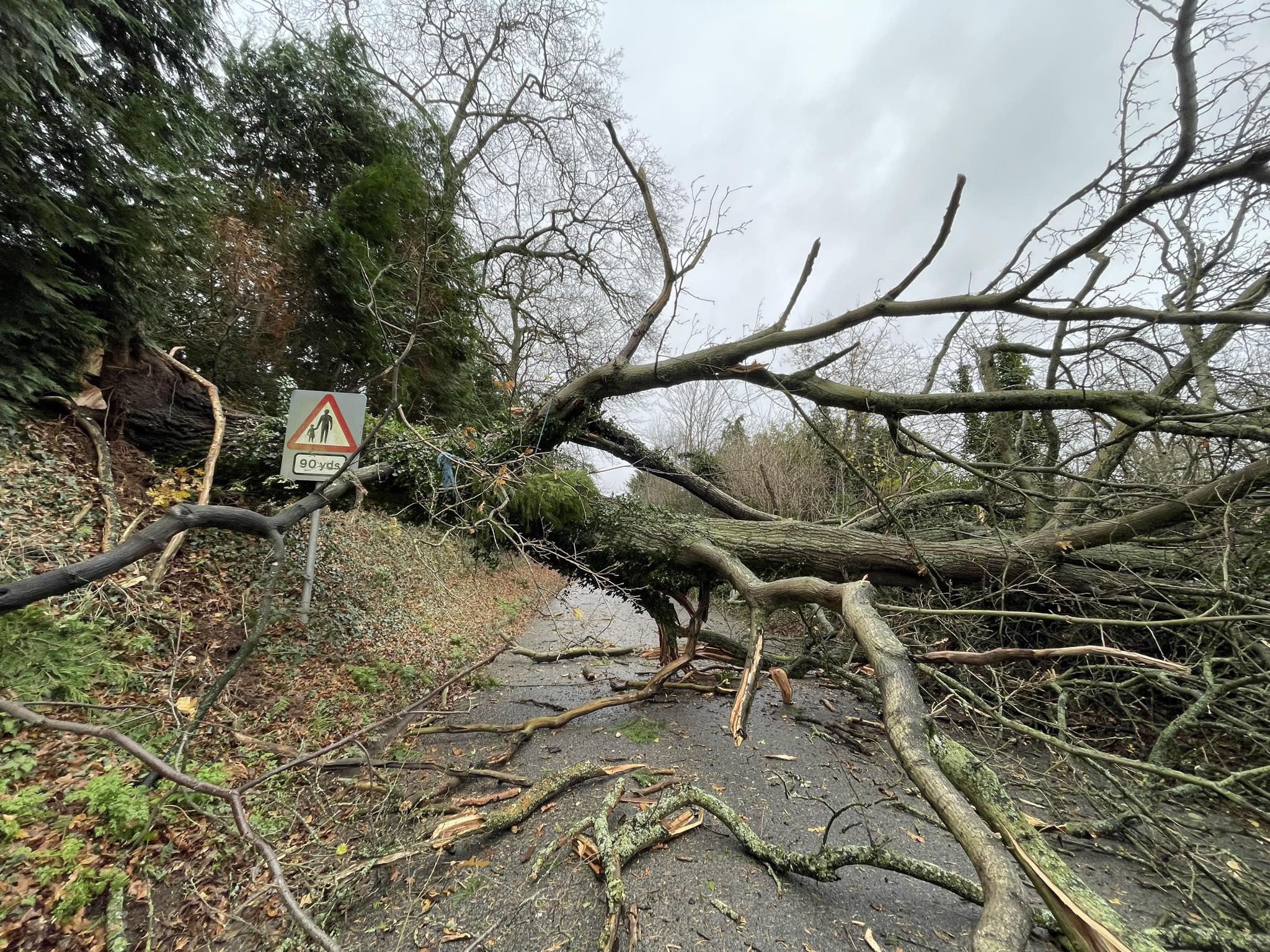 STORM DARRAGH – 9PM Update | Latest road closures as residents in parts of Hereford face an anxious night with levels on the River Wye rising rapidly