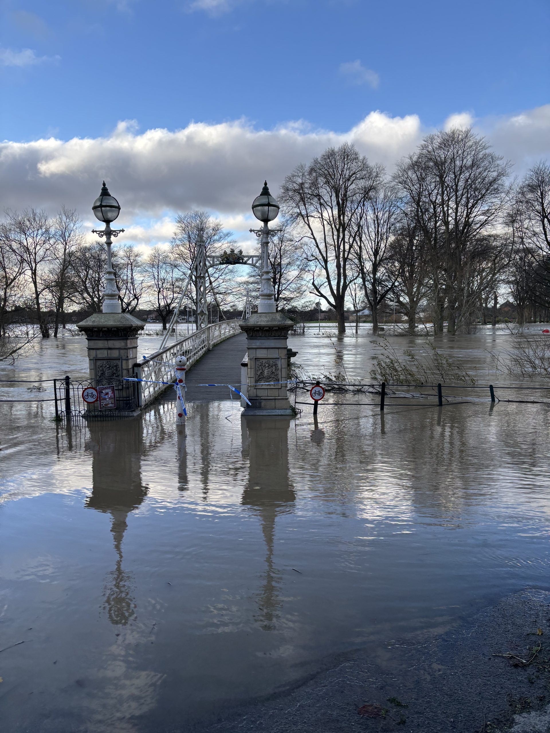 STORM DARRAGH – 12.20PM Update | Thousands of homes in Herefordshire remain without power this afternoon following significant damage caused by Storm Darragh