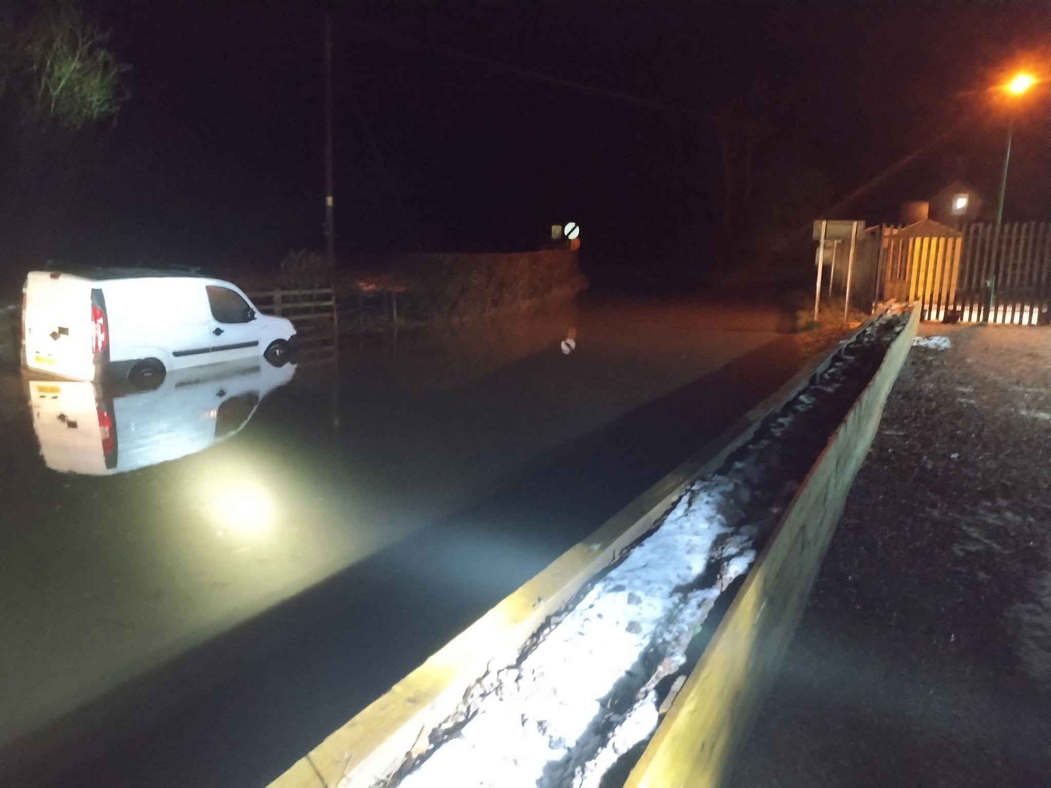 FLOODING | Several roads closed due to a flooding in Herefordshire tonight with Flood Warnings and Alerts in force