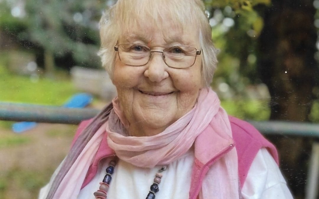 IN MEMORY | In Memory of former District Nurse / Midwife Pauline Borsberry (Nurse Beck) who passed away peacefully at St Michael’s Hospice on Sunday 12th January