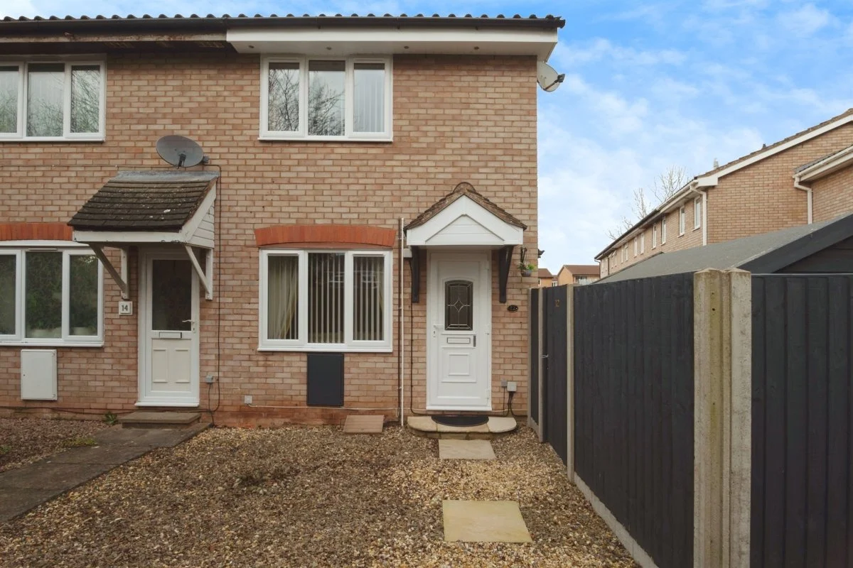 PROPERTY | An immaculately presented two-bedroom property that’s on the market for £220,000 in a popular area of Hereford