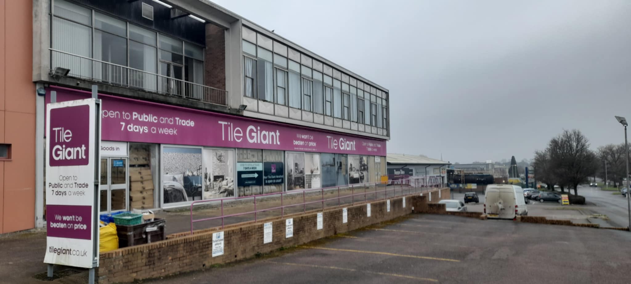 NEWS | Tile Giant in Hereford has permanently closed due to ‘unforeseen circumstances’ 