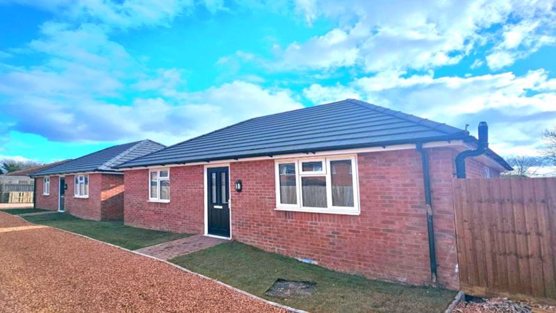 FEATURED | A two bedroom detached new build bungalow located just off Ross Road in Hereford 