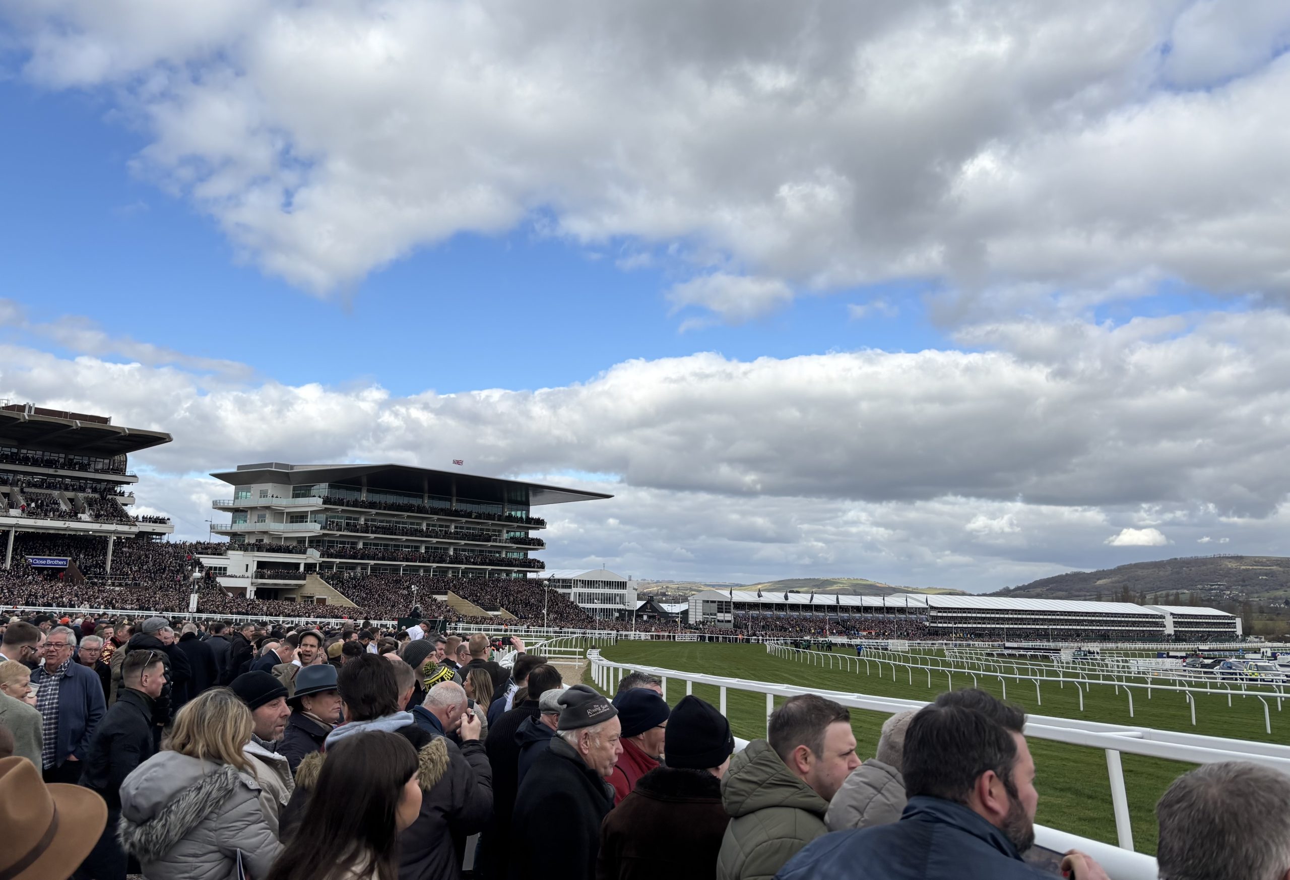 NEWS | Important information from Police for anyone attending the opening day of the Cheltenham Festival on Wednesday, Thursday and Friday