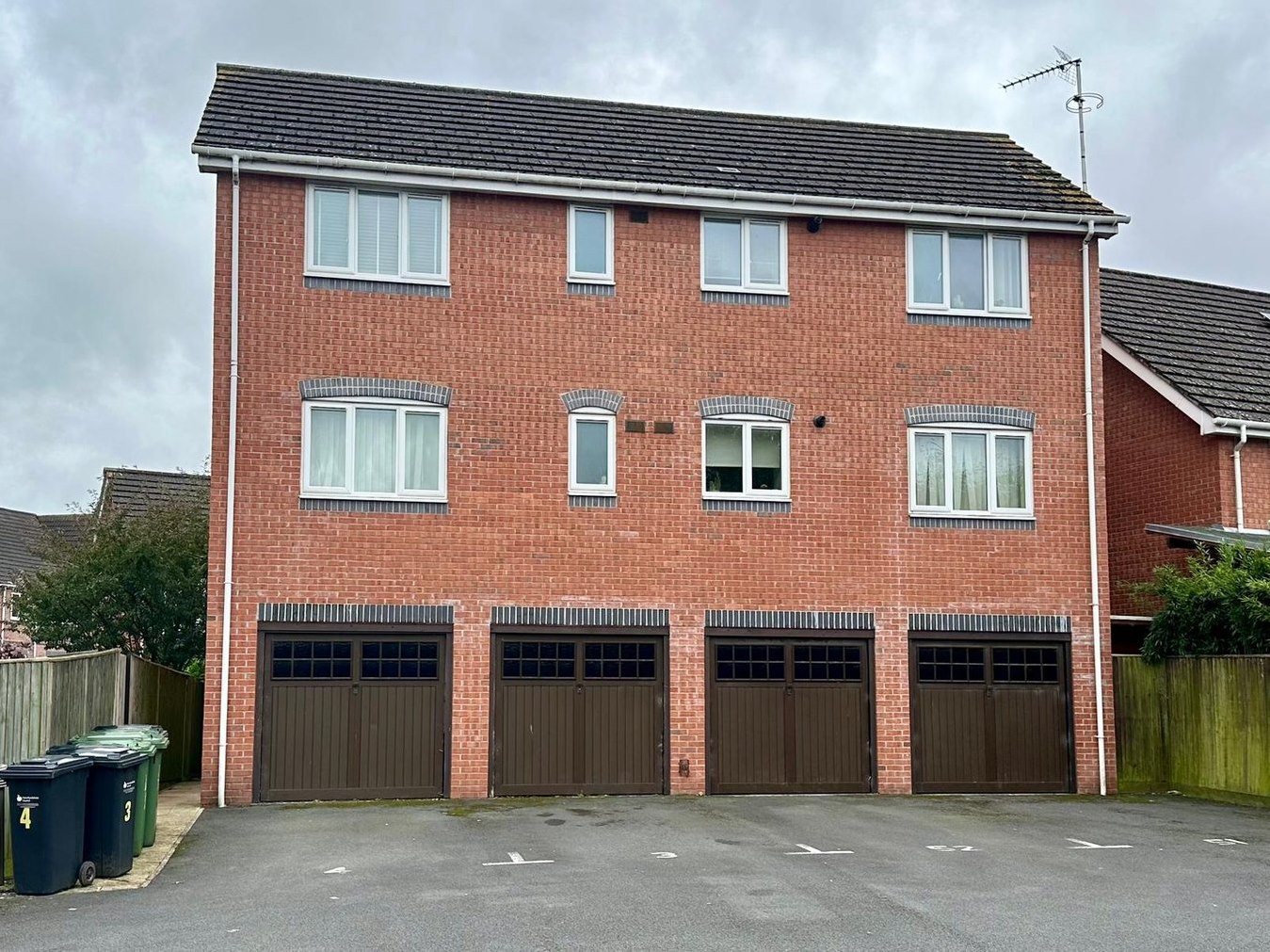 PROPERTY | A spacious two-bedroom apartment that’s for sale for £167,500 on the outskirts of Hereford