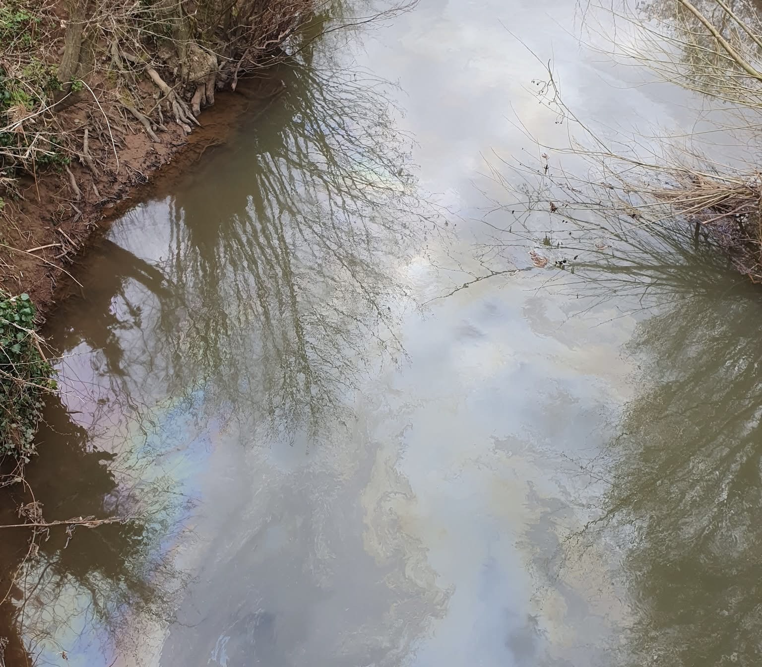 NEWS | Reports of an oil spill affecting a Herefordshire river this afternoon