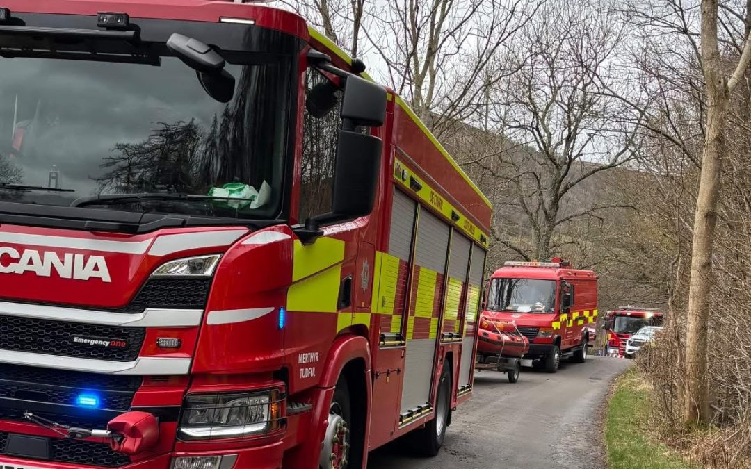 BREAKING | Several fire crews called after a car left the road and ended up in water