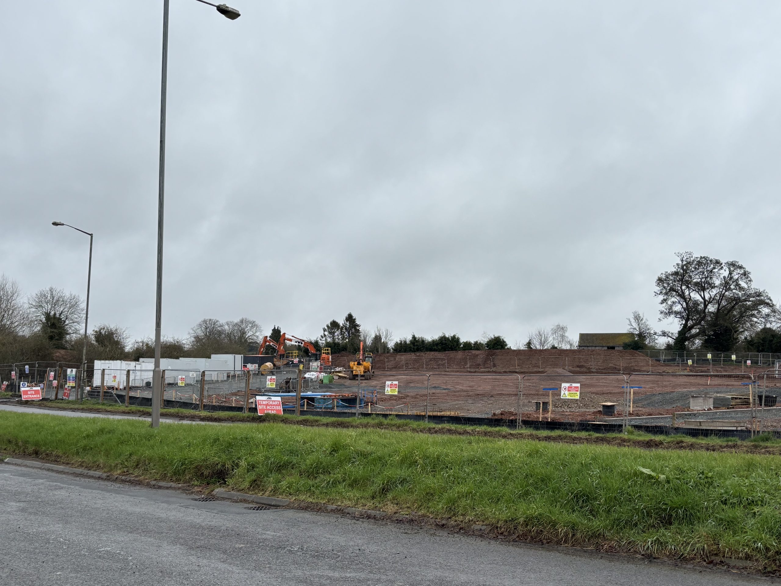 NEWS | 46 modern two, three and four-bedroom homes are to be built on the outskirts of Hereford as building work commences