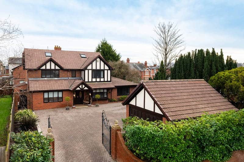 PROPERTY | A fabulous property offering luxurious and spacious living conditions in a popular area of Hereford city