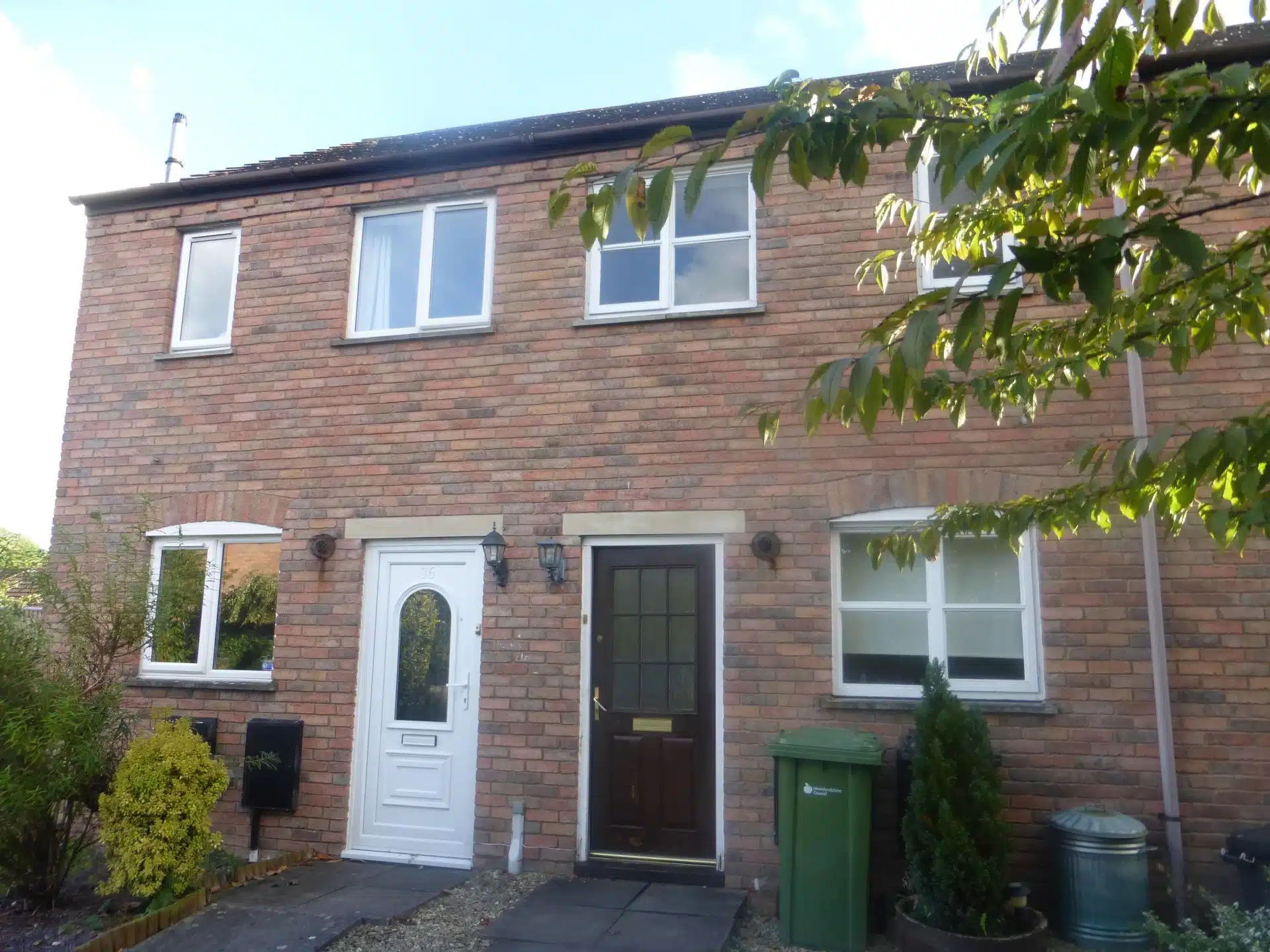 TO LET | A two bedroom mid-terraced property located in a quiet area of Belmont in Hereford