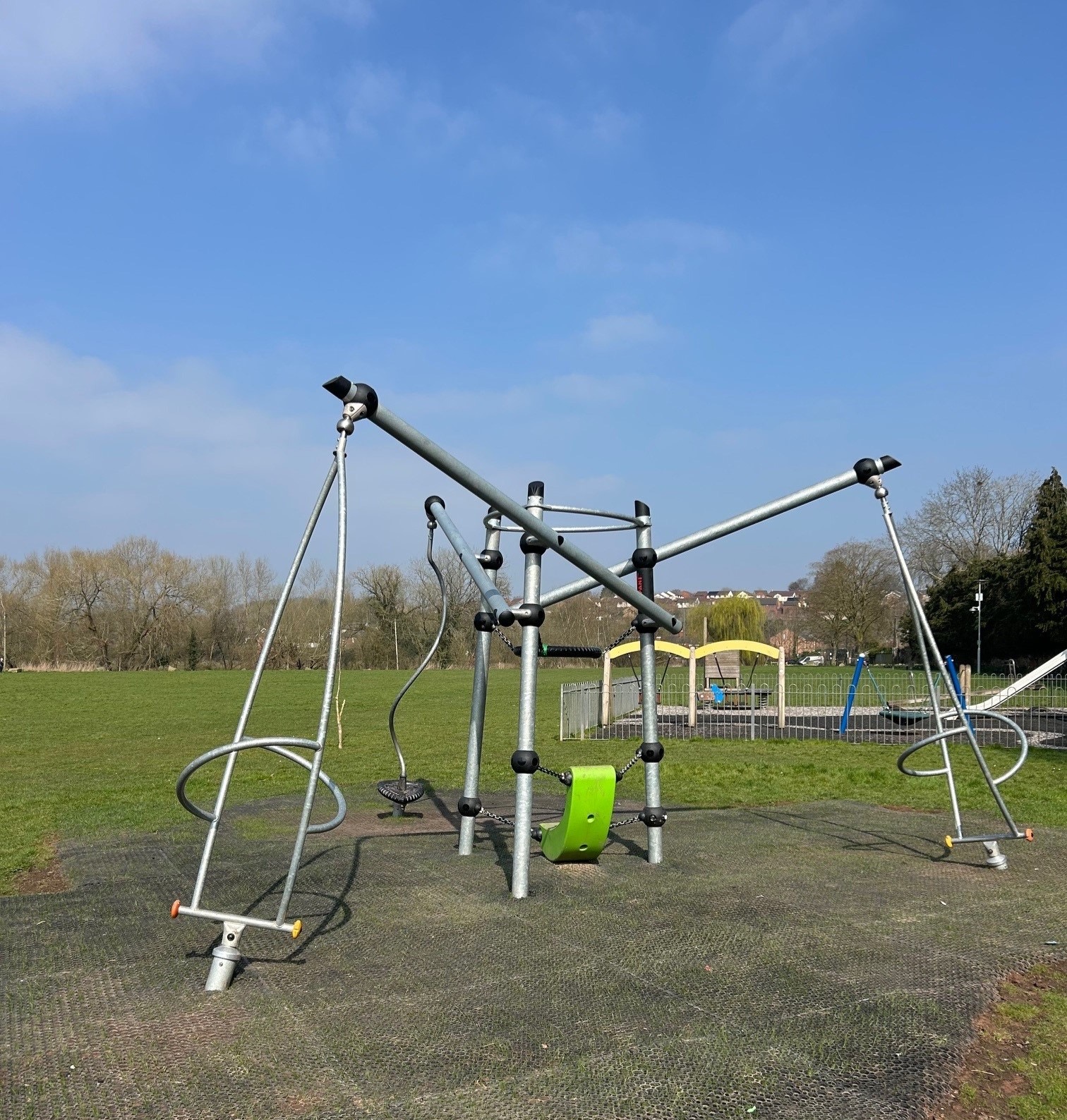 COMMUNITY | Ross-on-Wye Town Council has installed a new piece of play equipment at the Ropewalk thanks to funding from the UK Government