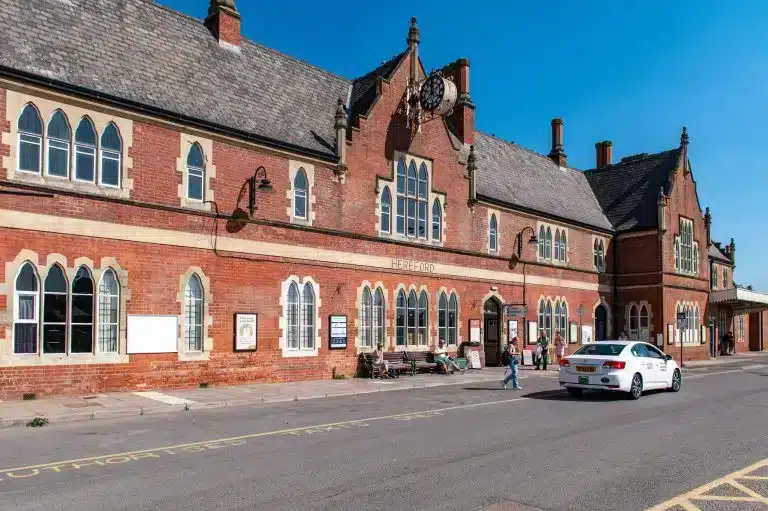 BREAKING NEWS | Rail services into Hereford DELAYED / CANCELLED due to incident