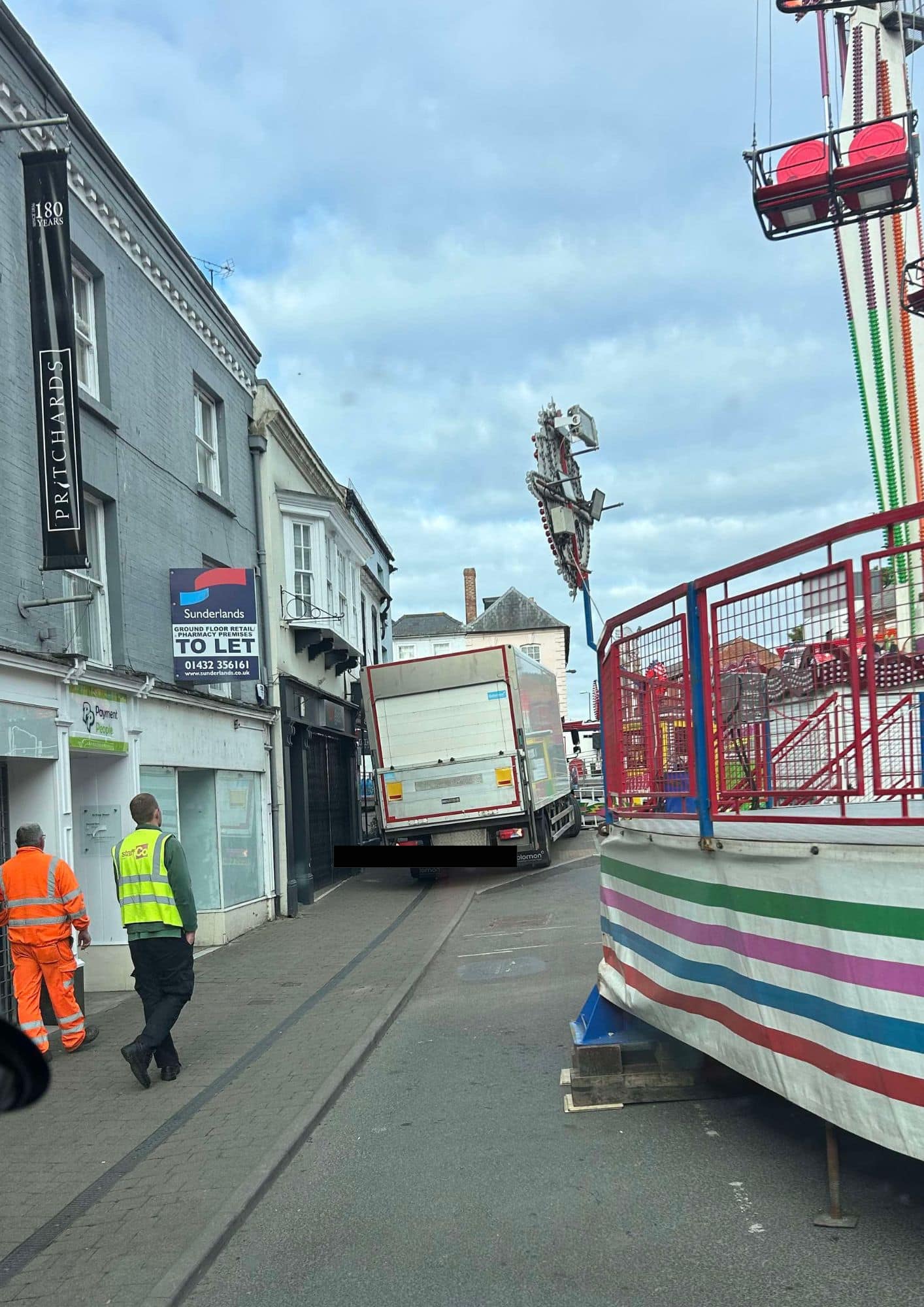 NEWS | Incident involving a truck in King Street in Hereford this morning