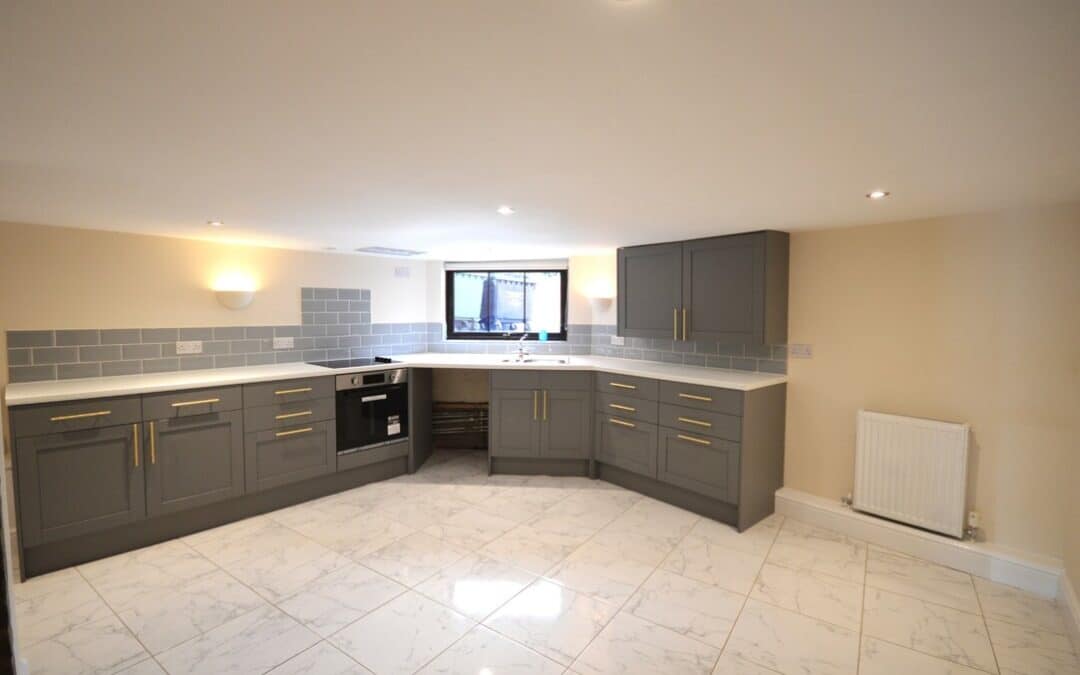 PROPERTY | A stunning riverside apartment that has been fully renovated and is available for £70,000 in Hereford!