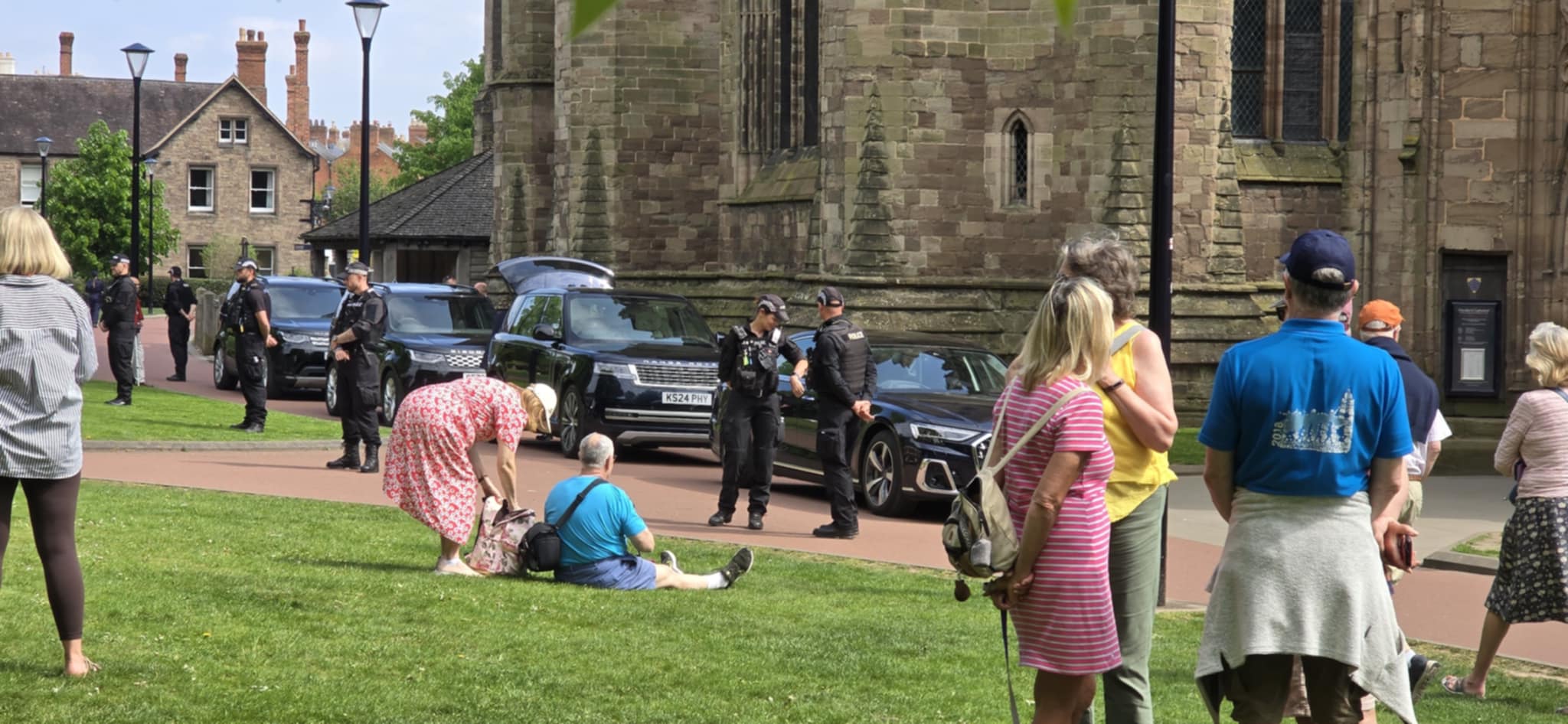 BREAKING | Significant Police presence in Hereford city centre this afternoon