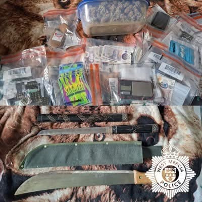 BREAKING NEWS | Police seize large quantity of Cocaine and Cannabis as well as two large bladed weapons during raids at three properties in Hereford