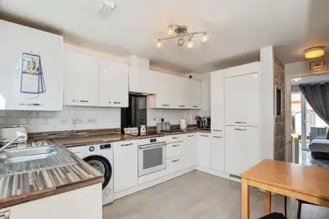 PROPERTY | A well presented two double bedroom property that’s available to purchase in Hereford