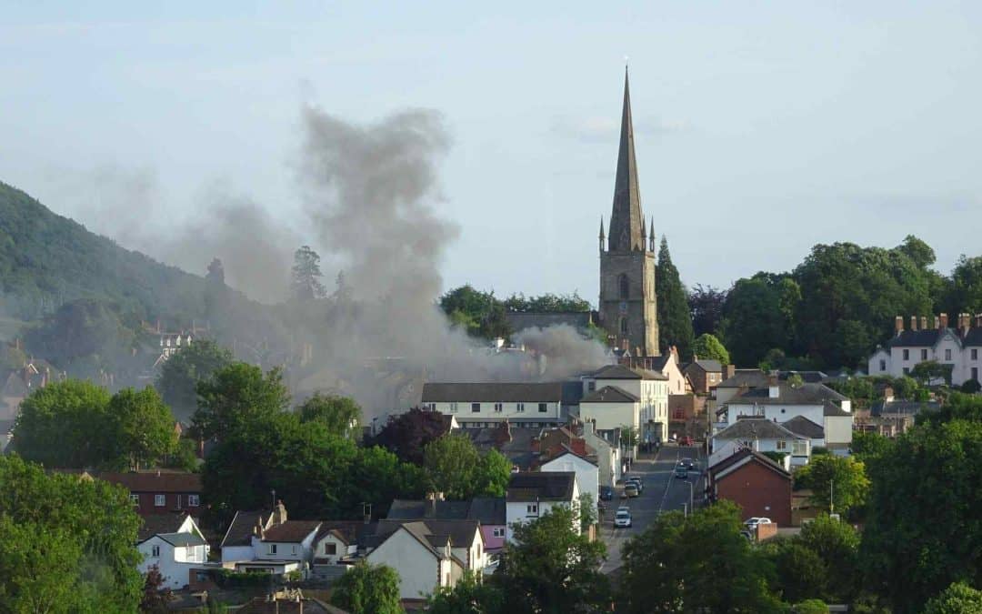 NEWS | Fire crews have been responding to a fire in the centre of Ross-on-Wye this evening