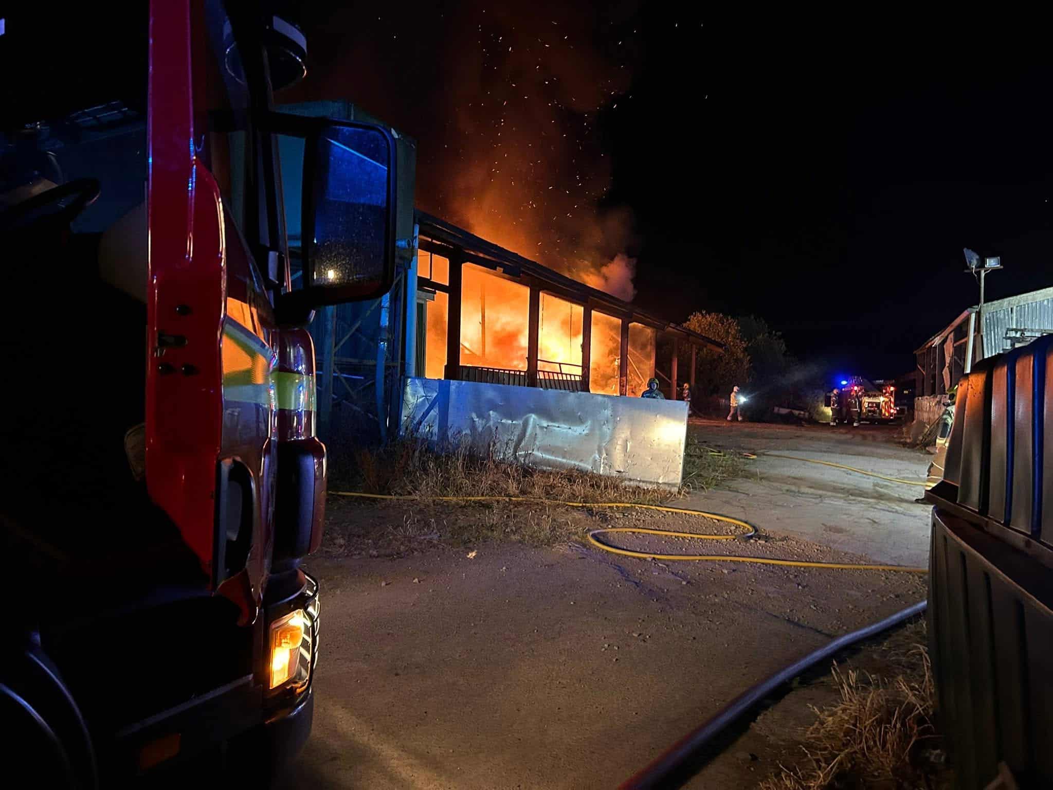 NEWS | Hereford & Worcester Fire and Rescue Service crews called to a barn fire in Herefordshire