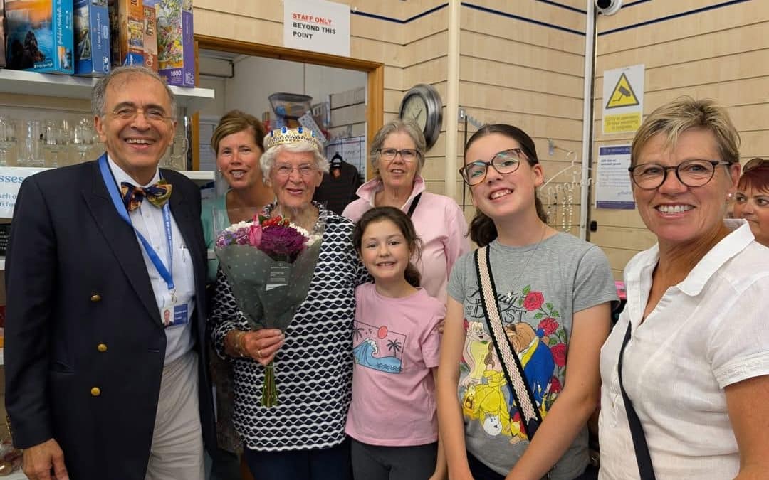 NEWS | Joyce celebrates 30 years of volunteering for St Michael’s Hospice