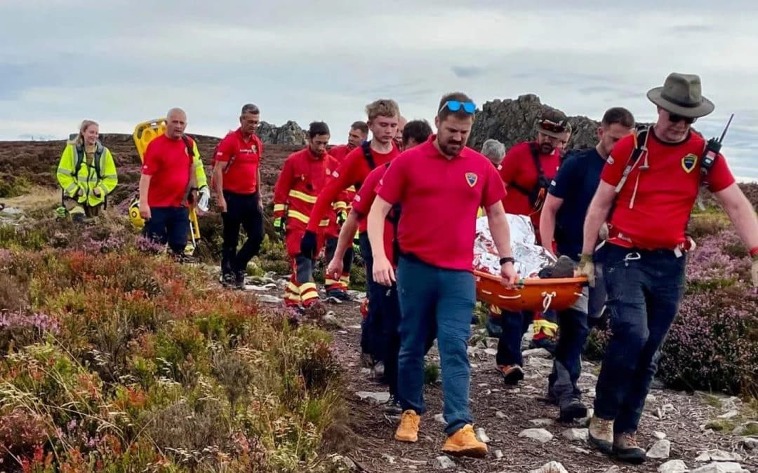 NEWS | Multi-agency organisations carry out rescue following an incident on a hill