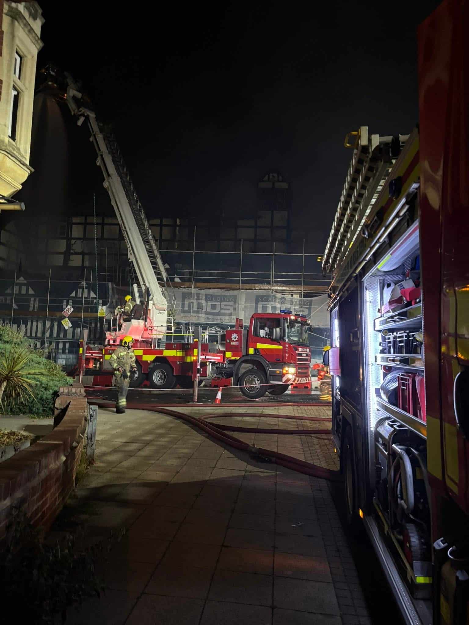 NEWS | Fire crews from Herefordshire called to assist with response to large fire at a historic building