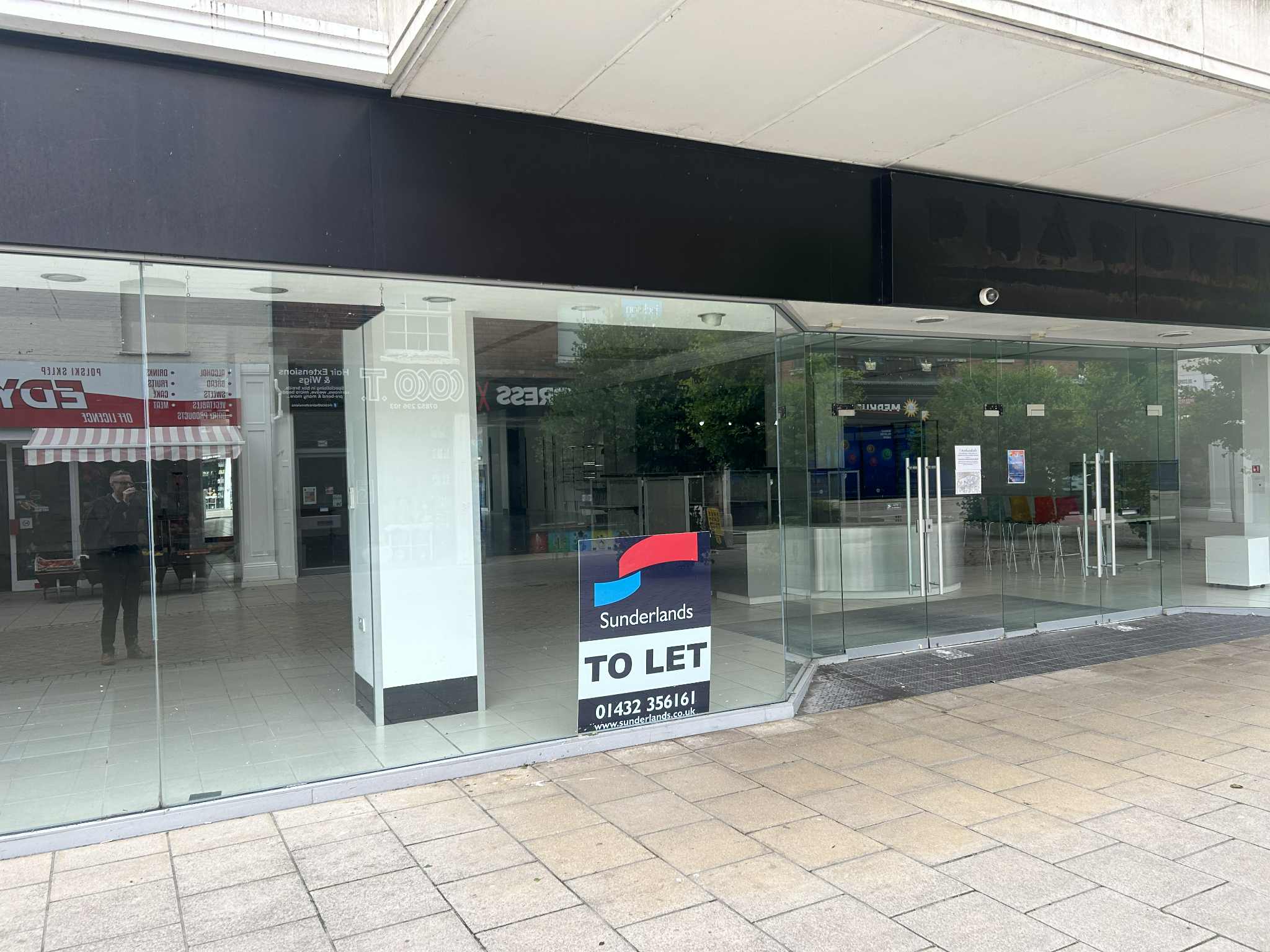 NEWS | The former Peacocks / Woolworths unit in Eign Gate in Hereford is available to let