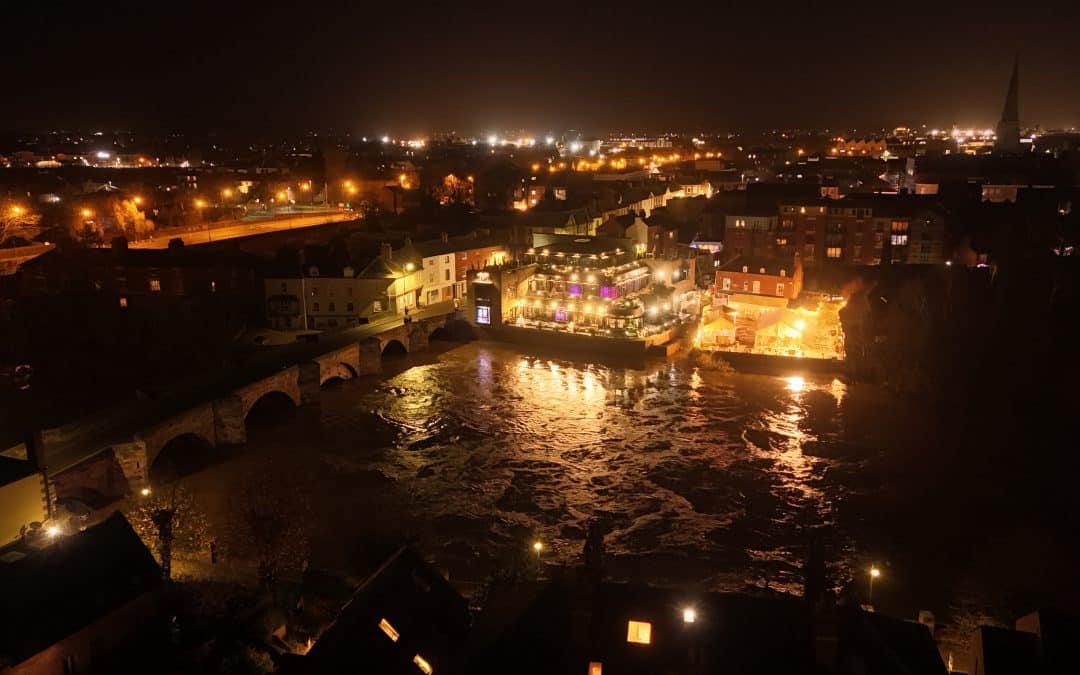 FLOODING – 𝟲𝗔𝗠 UPDATE | Flood Warnings issued on River Wye with levels still rising and riverside paths blocked in Hereford