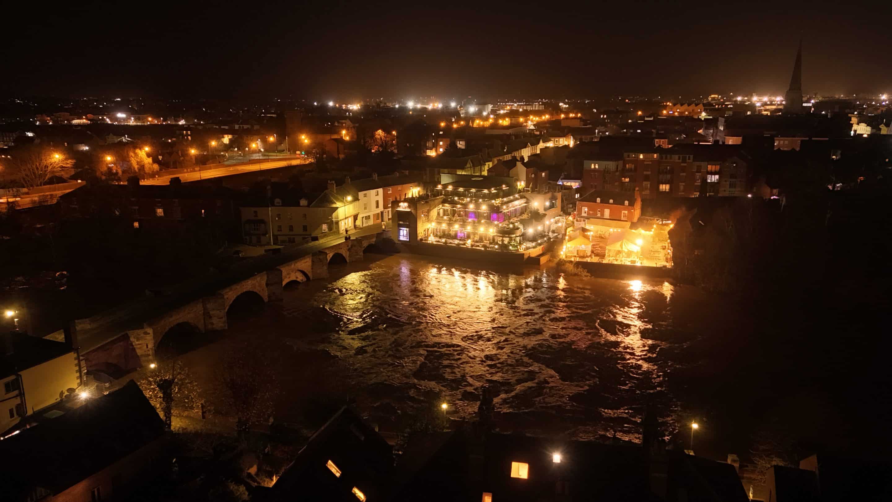 FLOODING – 𝟲𝗔𝗠 UPDATE | Flood Warnings issued on River Wye with levels still rising and riverside paths blocked in Hereford